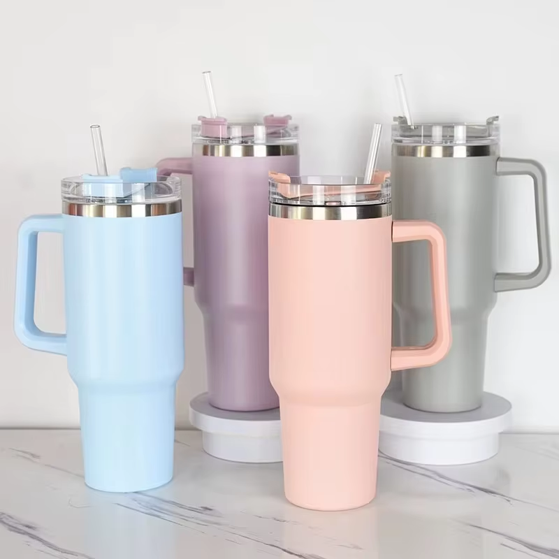 Stainless steel thermos cup (with straw)