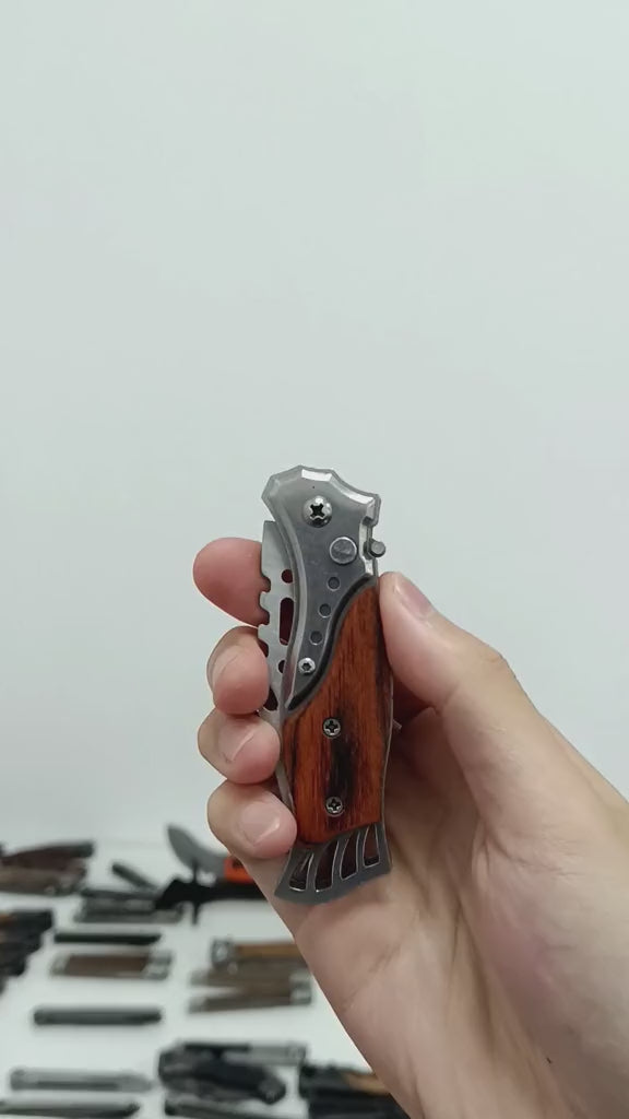 Outdoor dagger